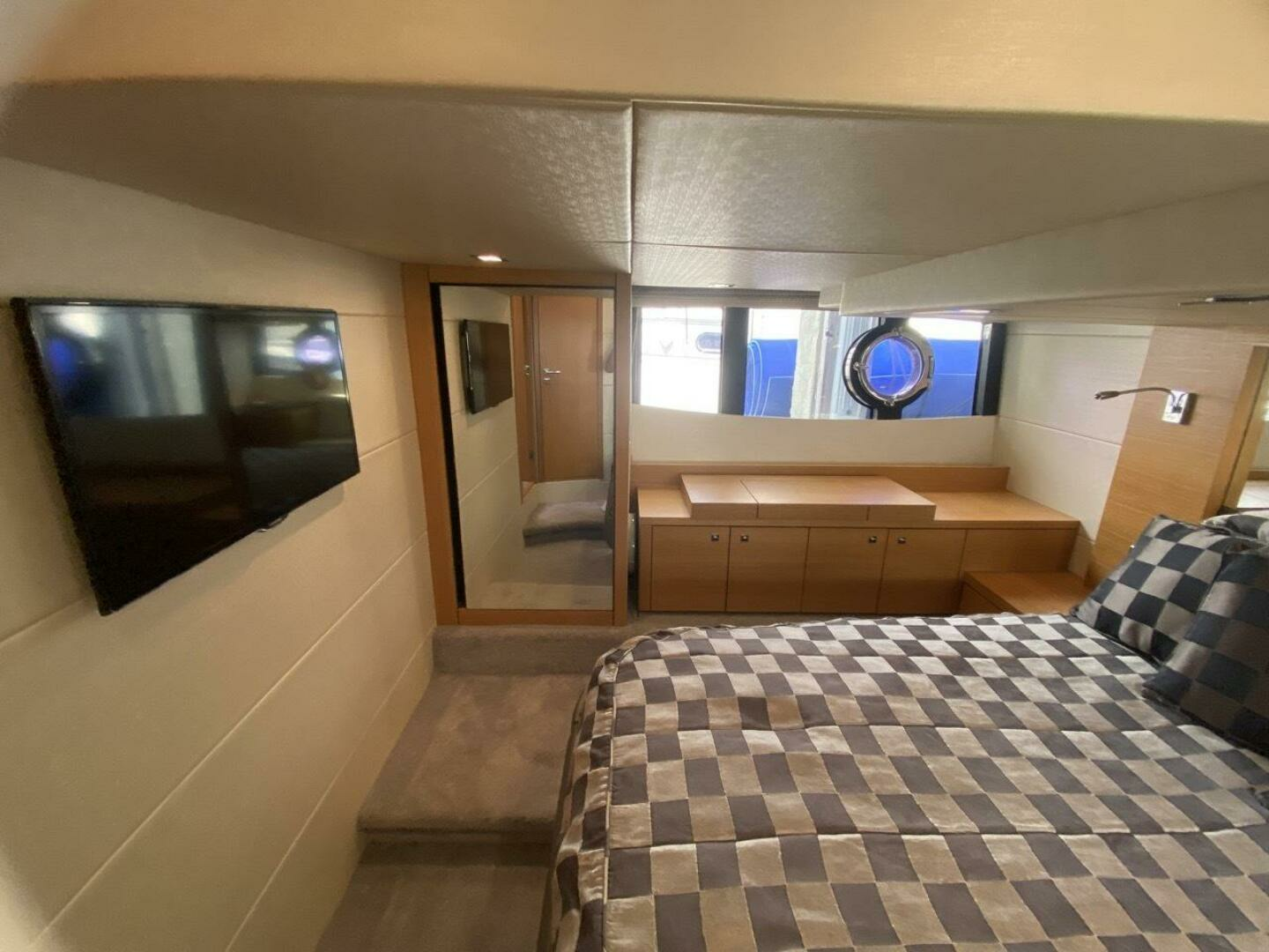 2014 Sunseeker 48 Portofino XPS - Image 48