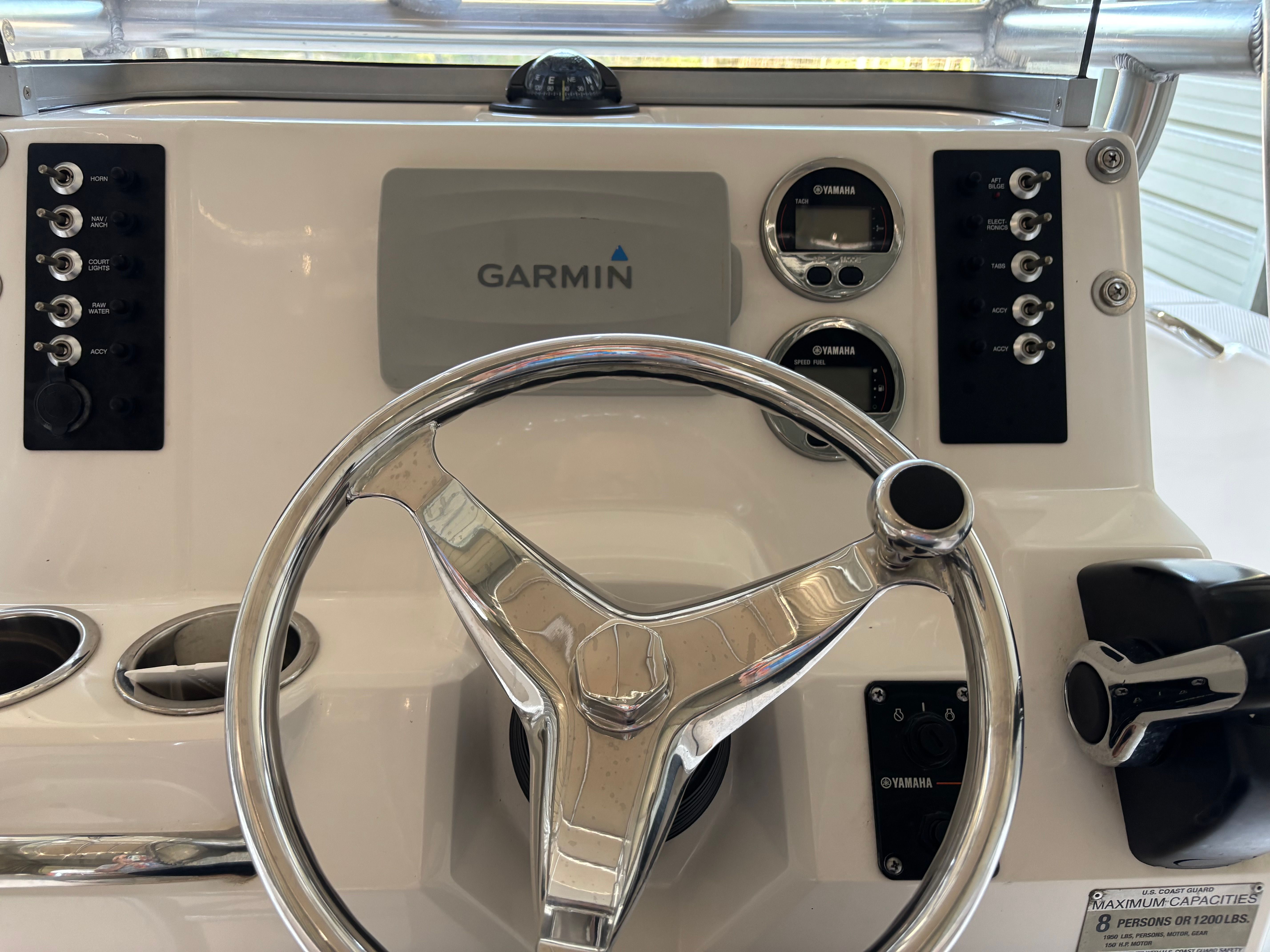 2017 Robalo R180 Center Console - 18