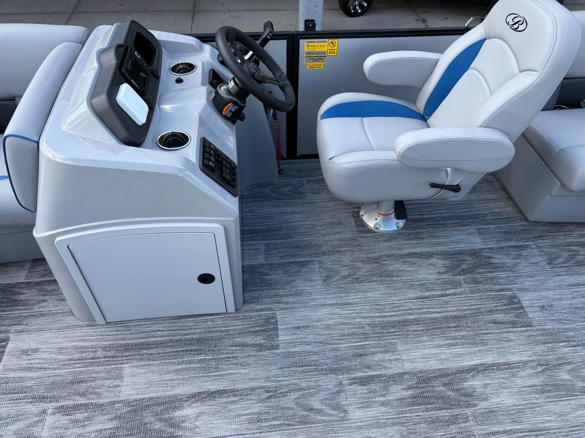 2027 Bentley Pontoons 223 Bolt - 16