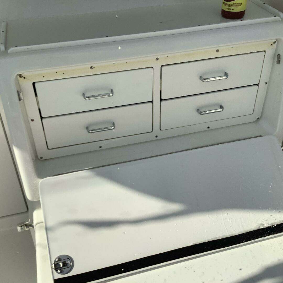 2006 Cabo 35 Flybridge Sportfish - Image 7