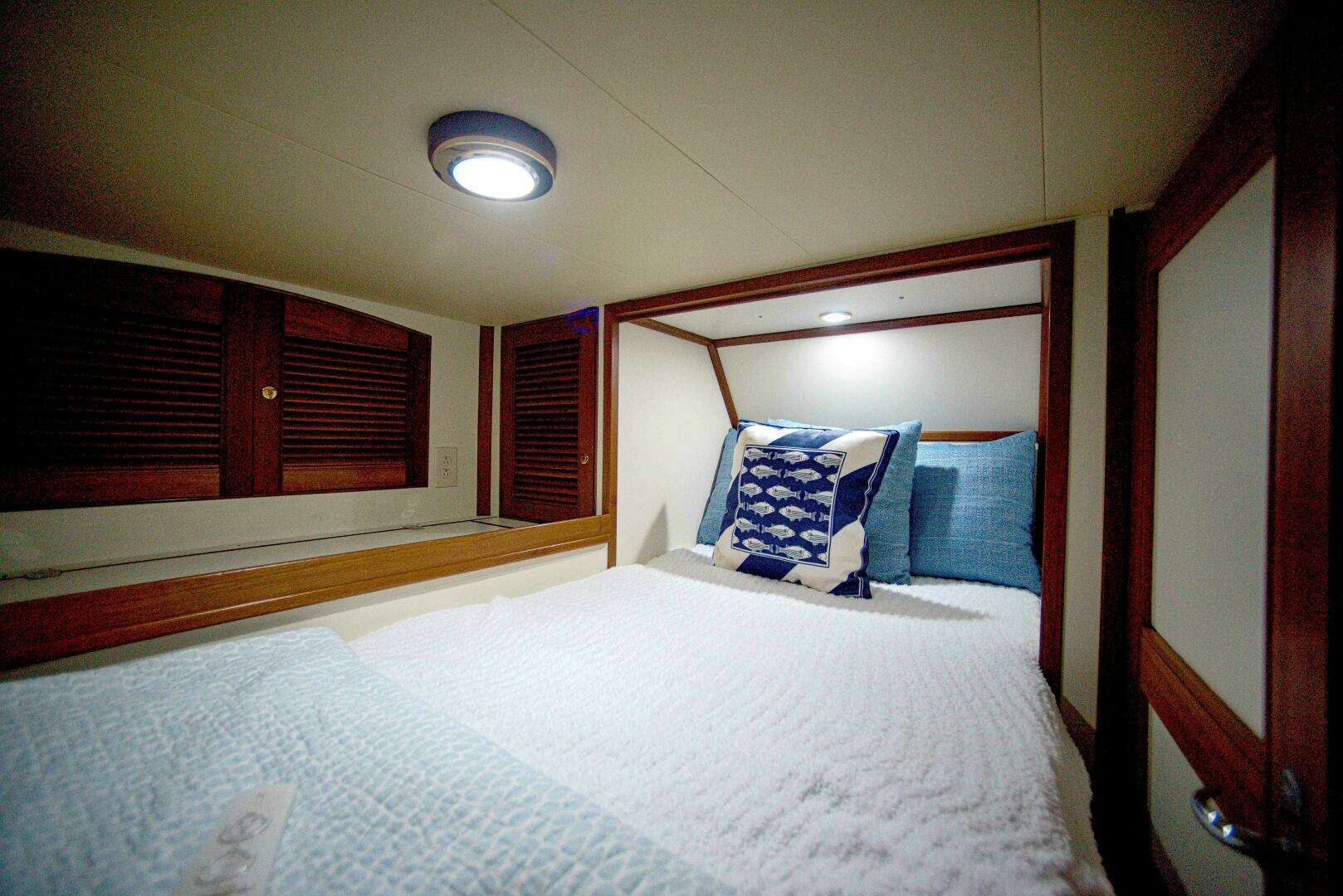 2011 Marlow Explorer 70E - Image 35