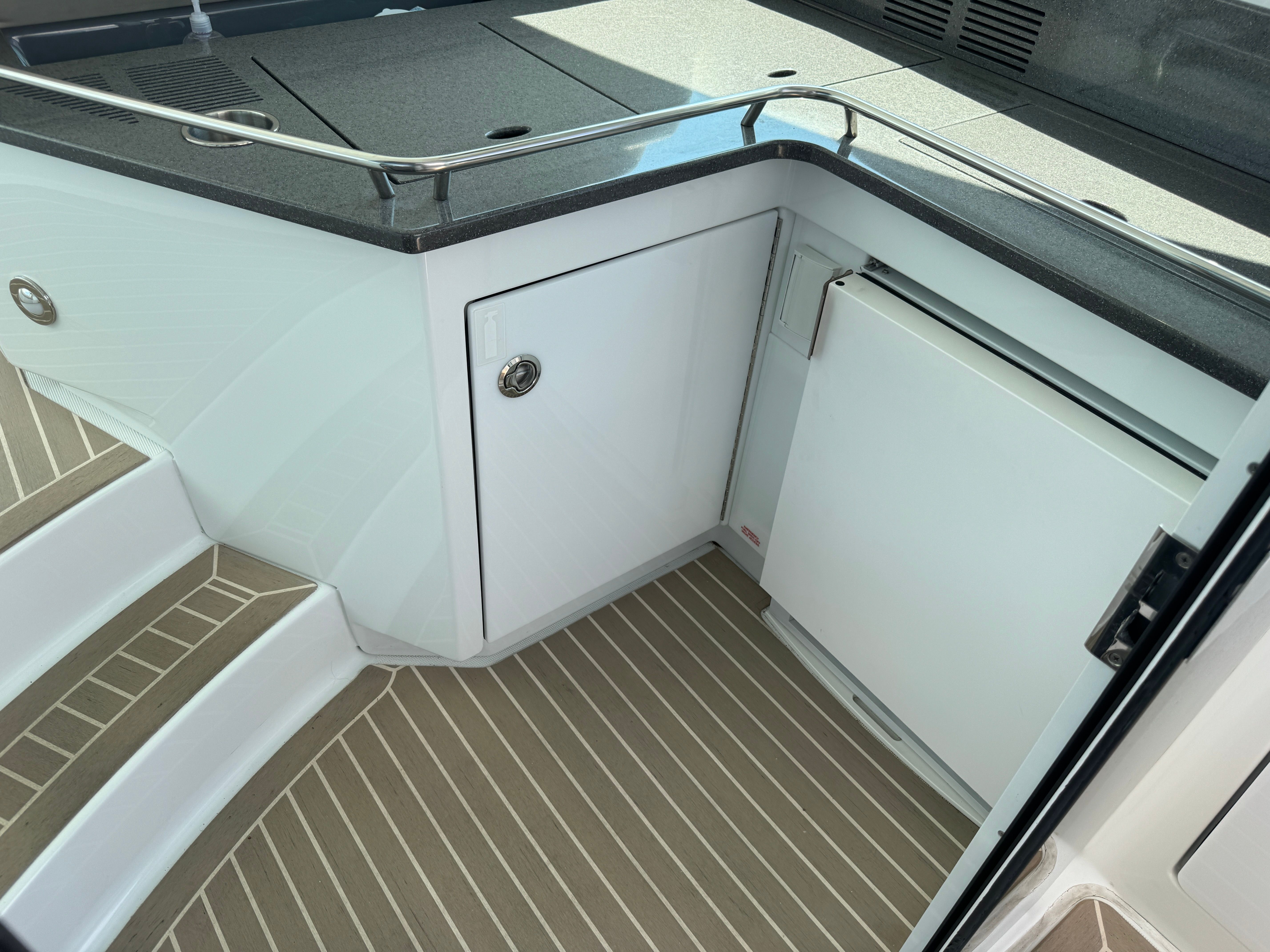 2015 Formula 45 Yacht - 16