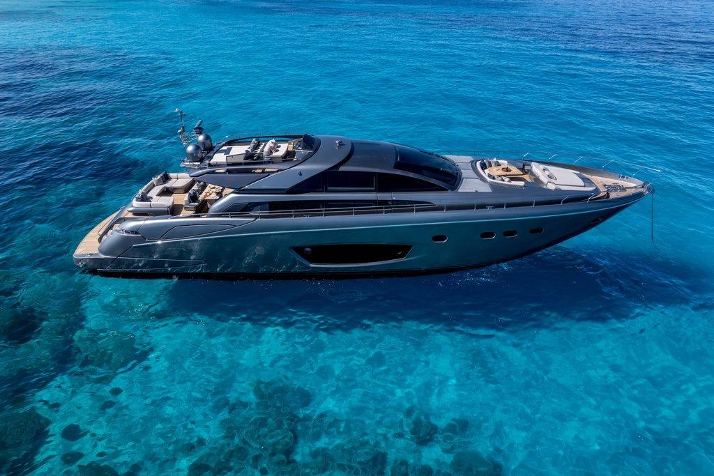 2010 Riva 86' Domino