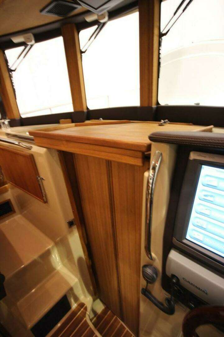 2026 Ranger Tugs R-31 Sedan Luxury Edition - Image 36