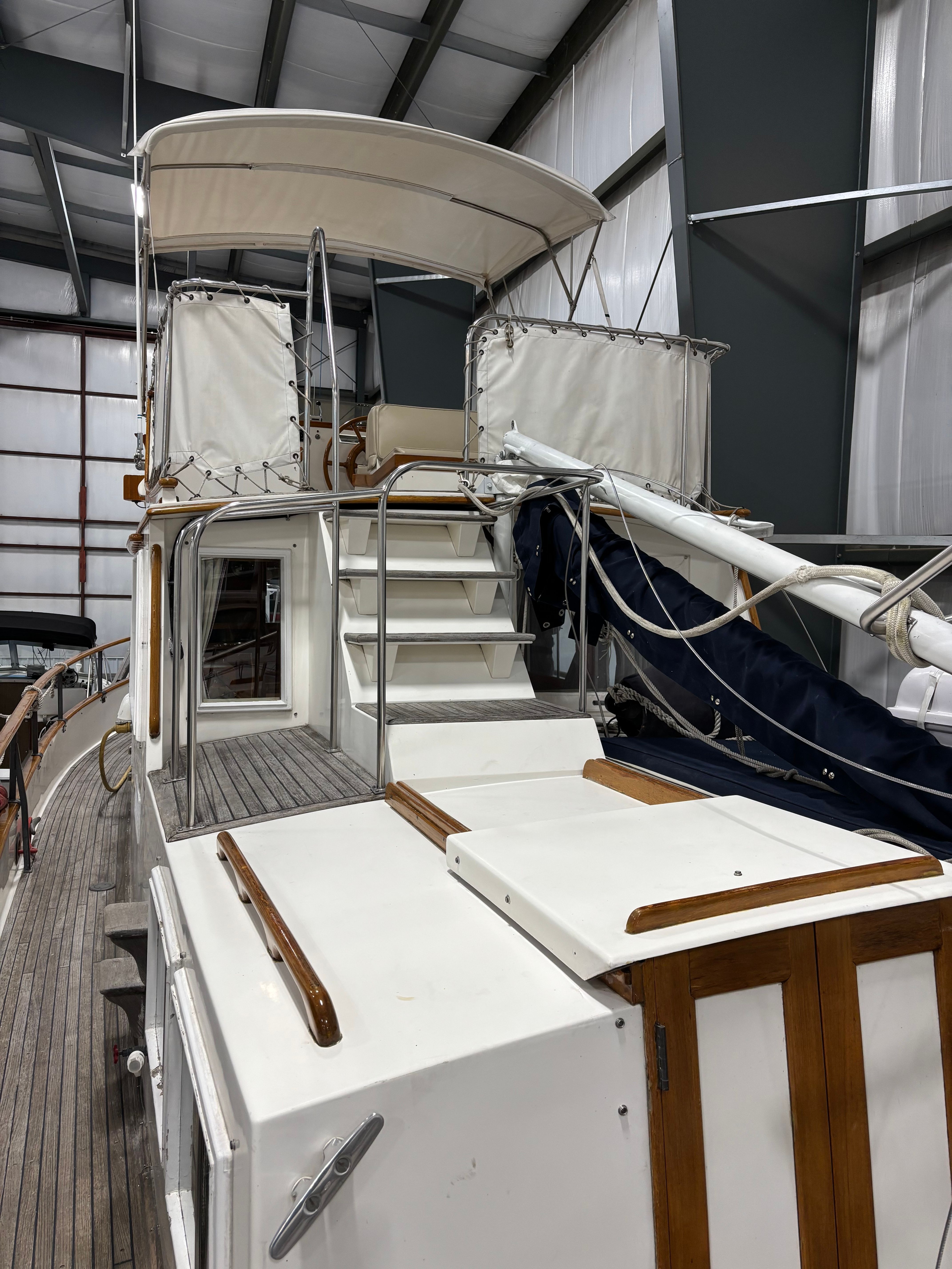 1983 Grand Banks 36 Classic - 31
