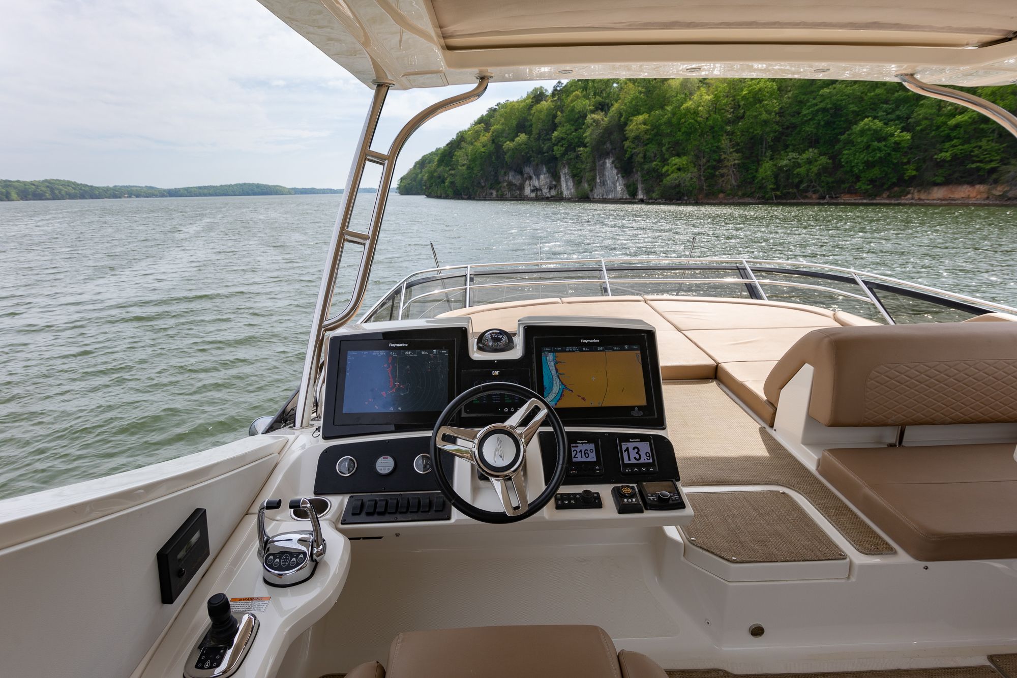 2018 Sea Ray L 650 FLY - 28