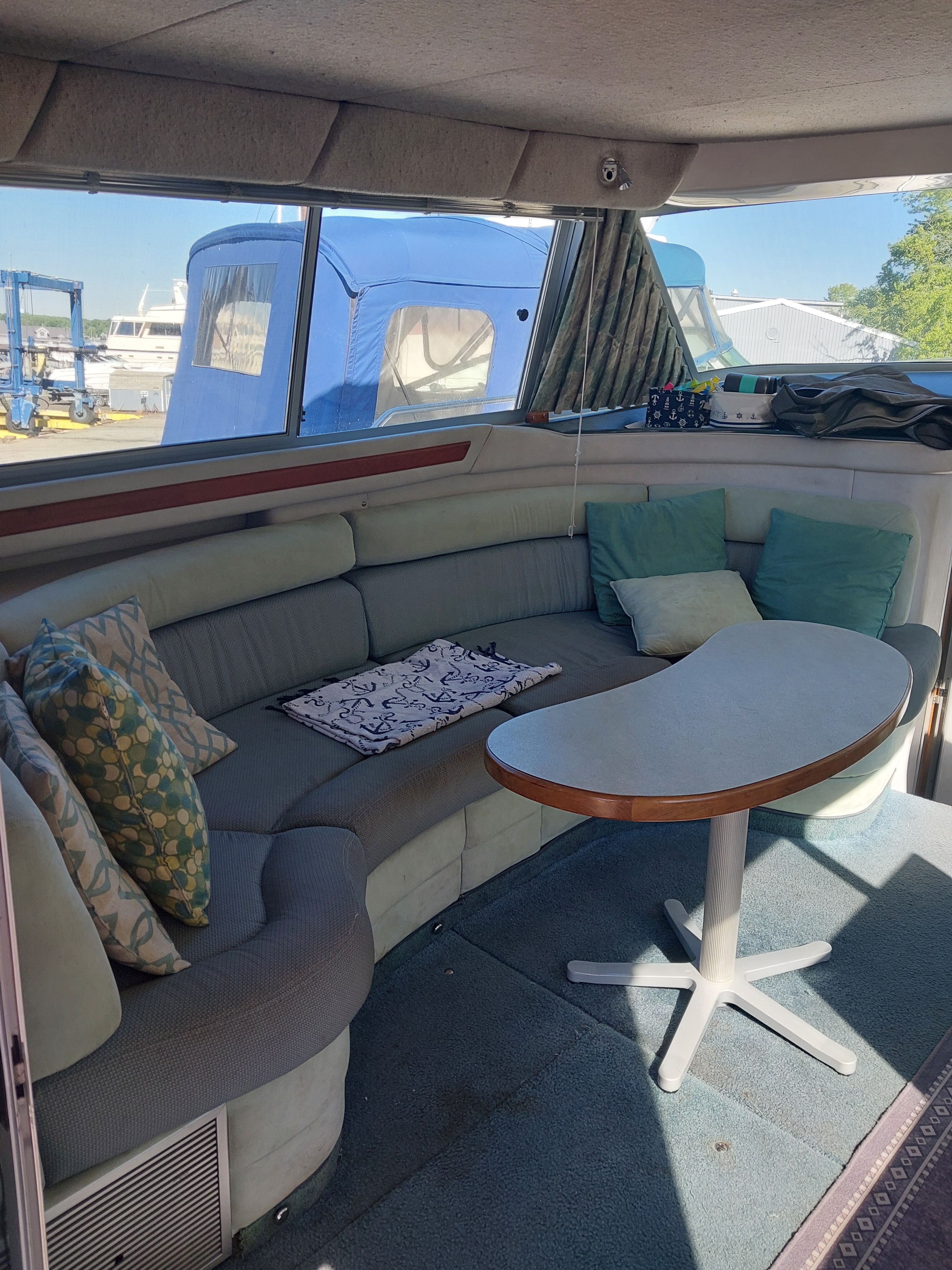 1991 Sea Ray 370 Sedan Bridge - 61