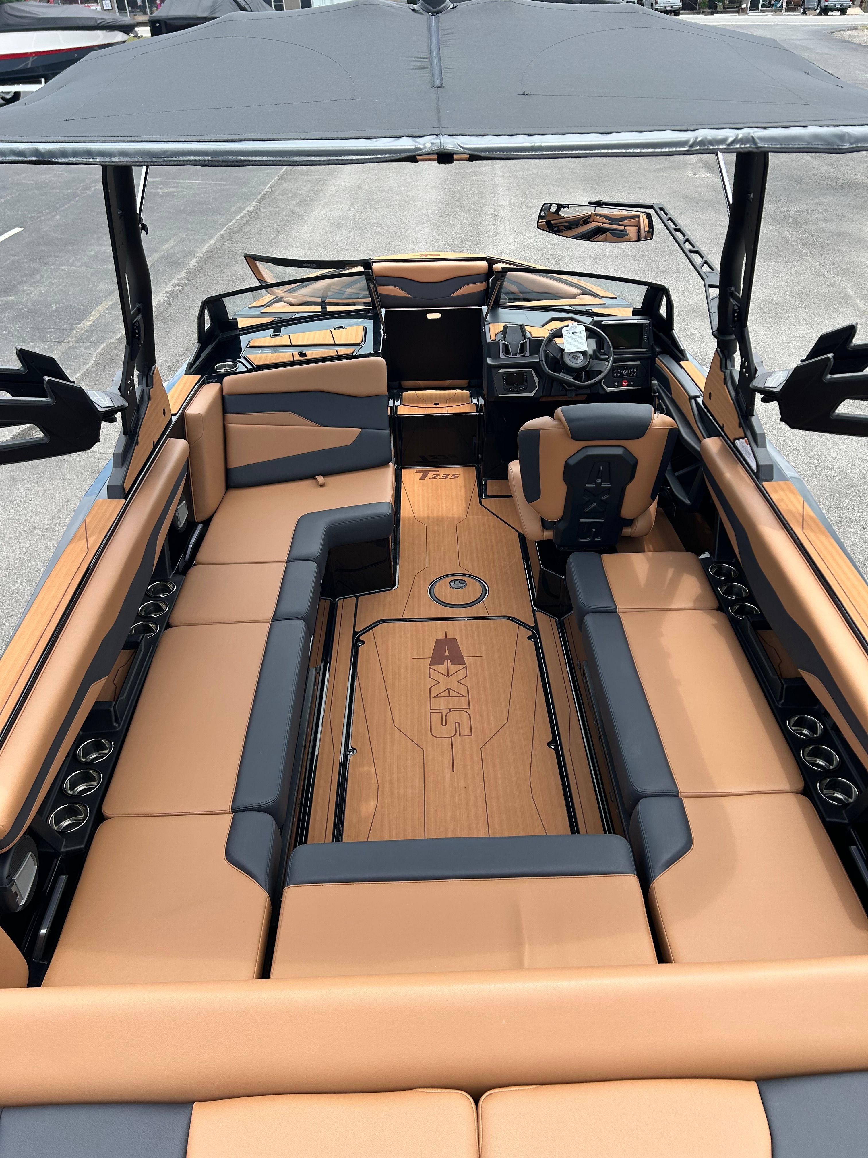 2026 Axis T235 - 3