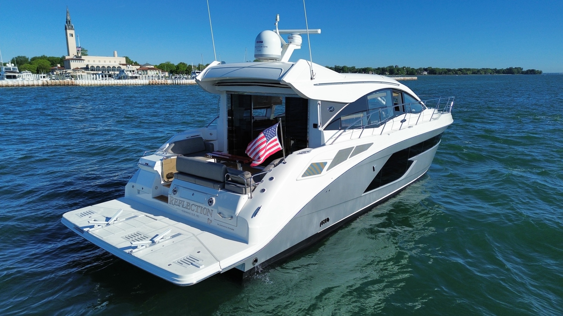 2019 Sea Ray 520 Sundancer - Image 3
