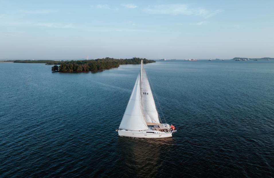 2010 Beneteau Oceanis 54