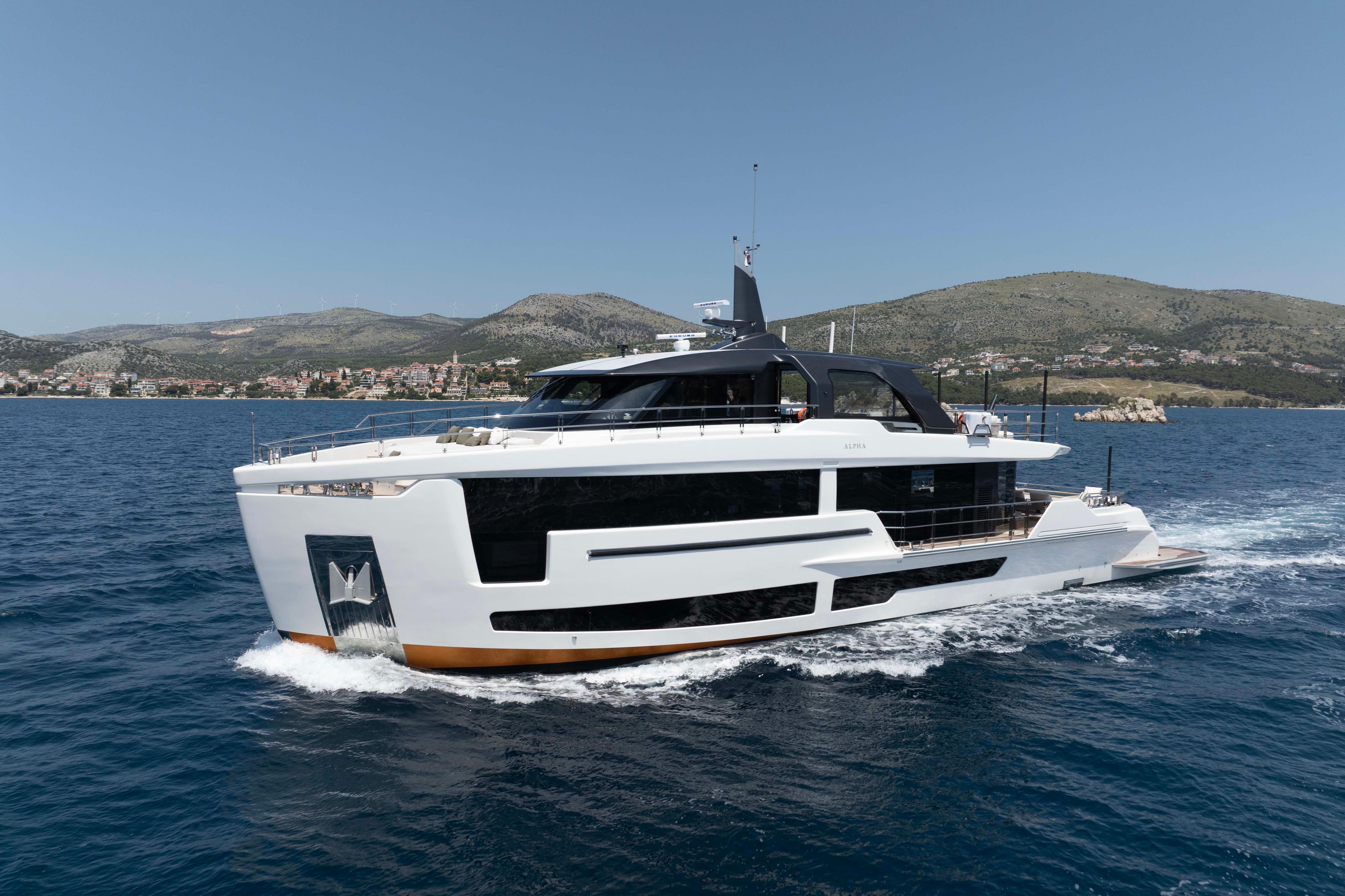 2025 Alpha 100 Squalo