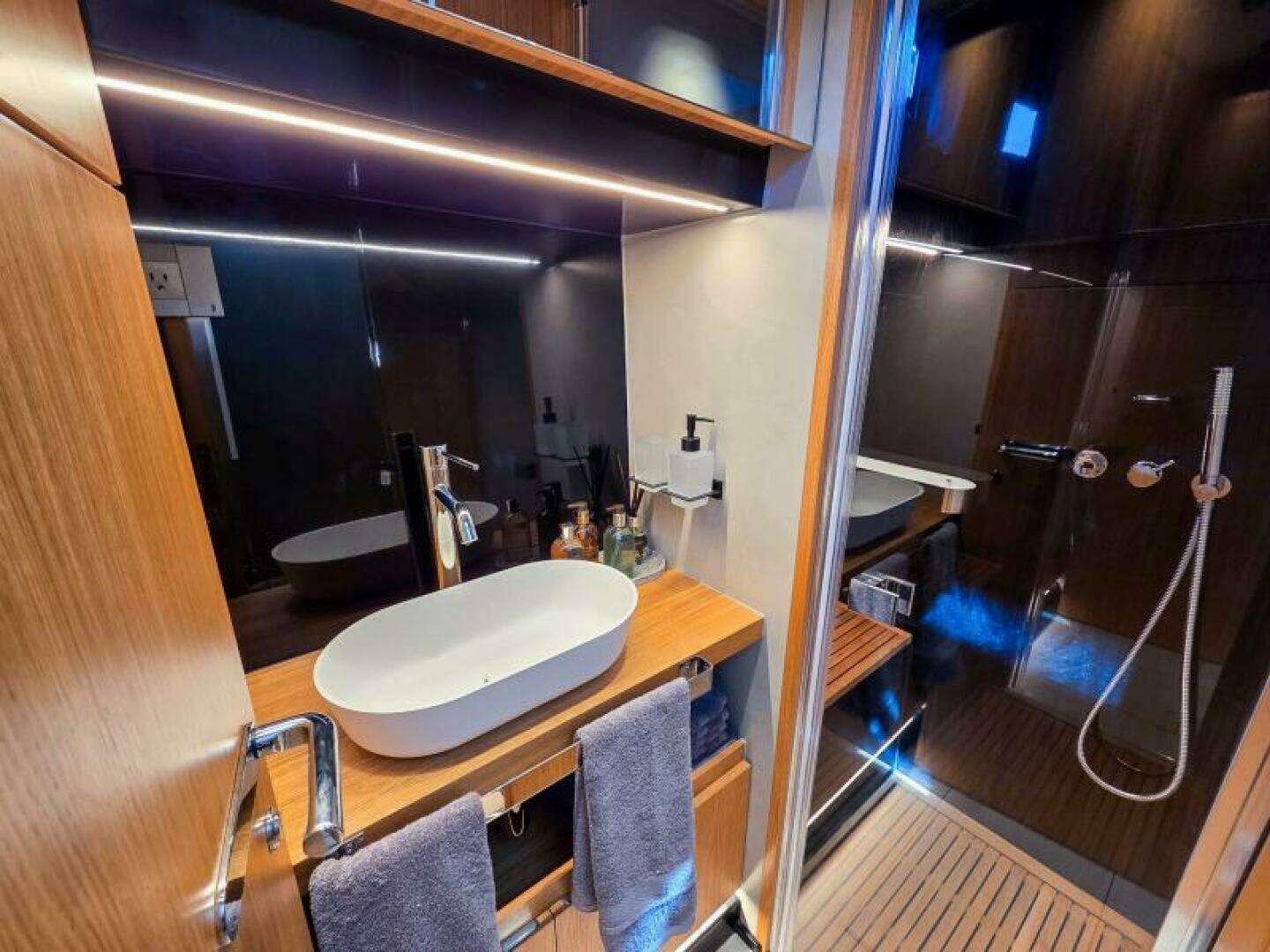2026 De Antonio Yachts D60 - Image 50