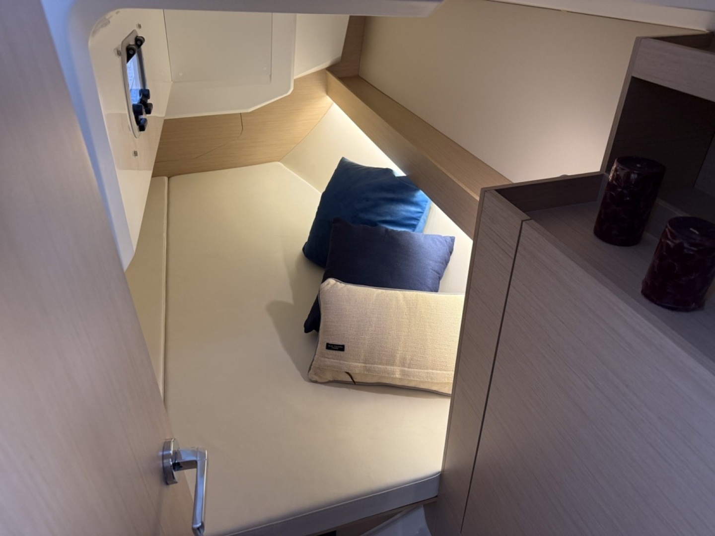 2023 Beneteau Oceanis 30.1 - Image 5