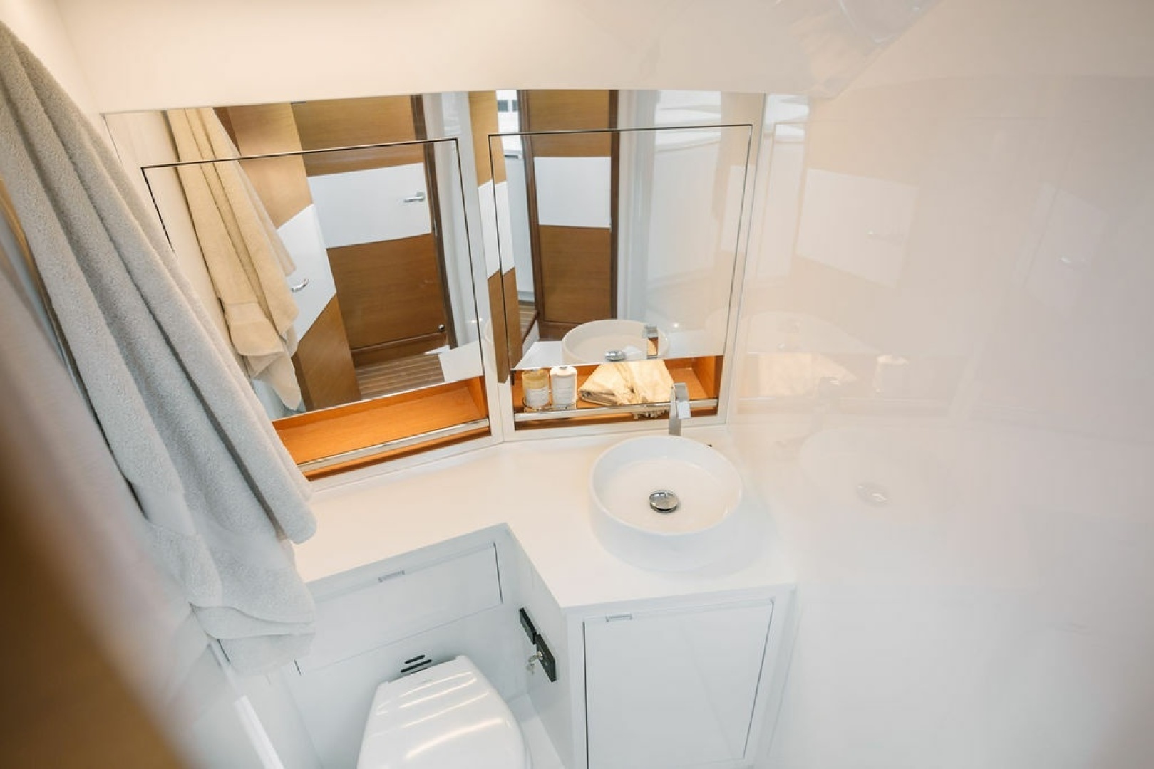 2027 Bertram 35 Flybridge - Image 42