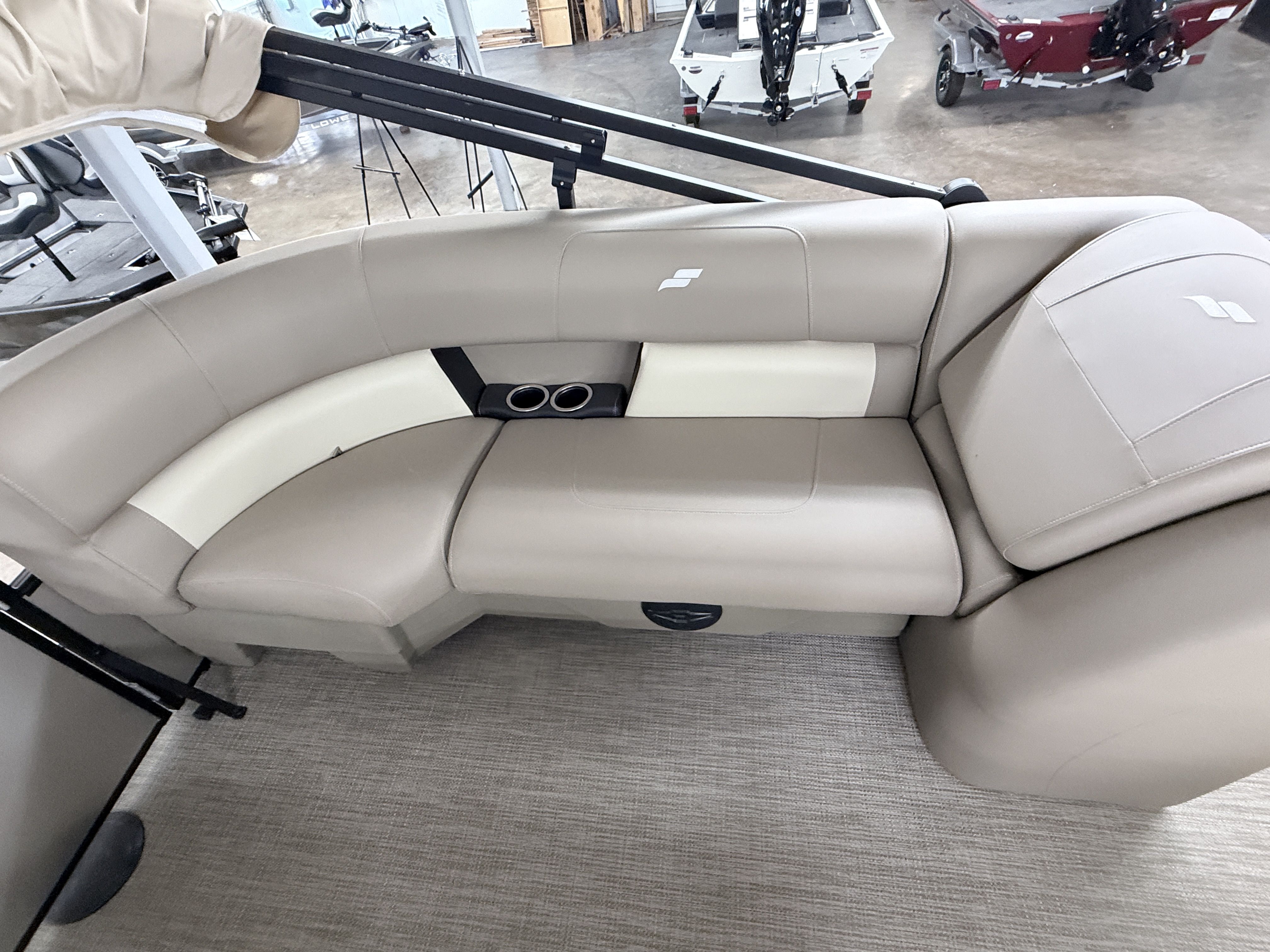 2026 Starcraft LX - 14