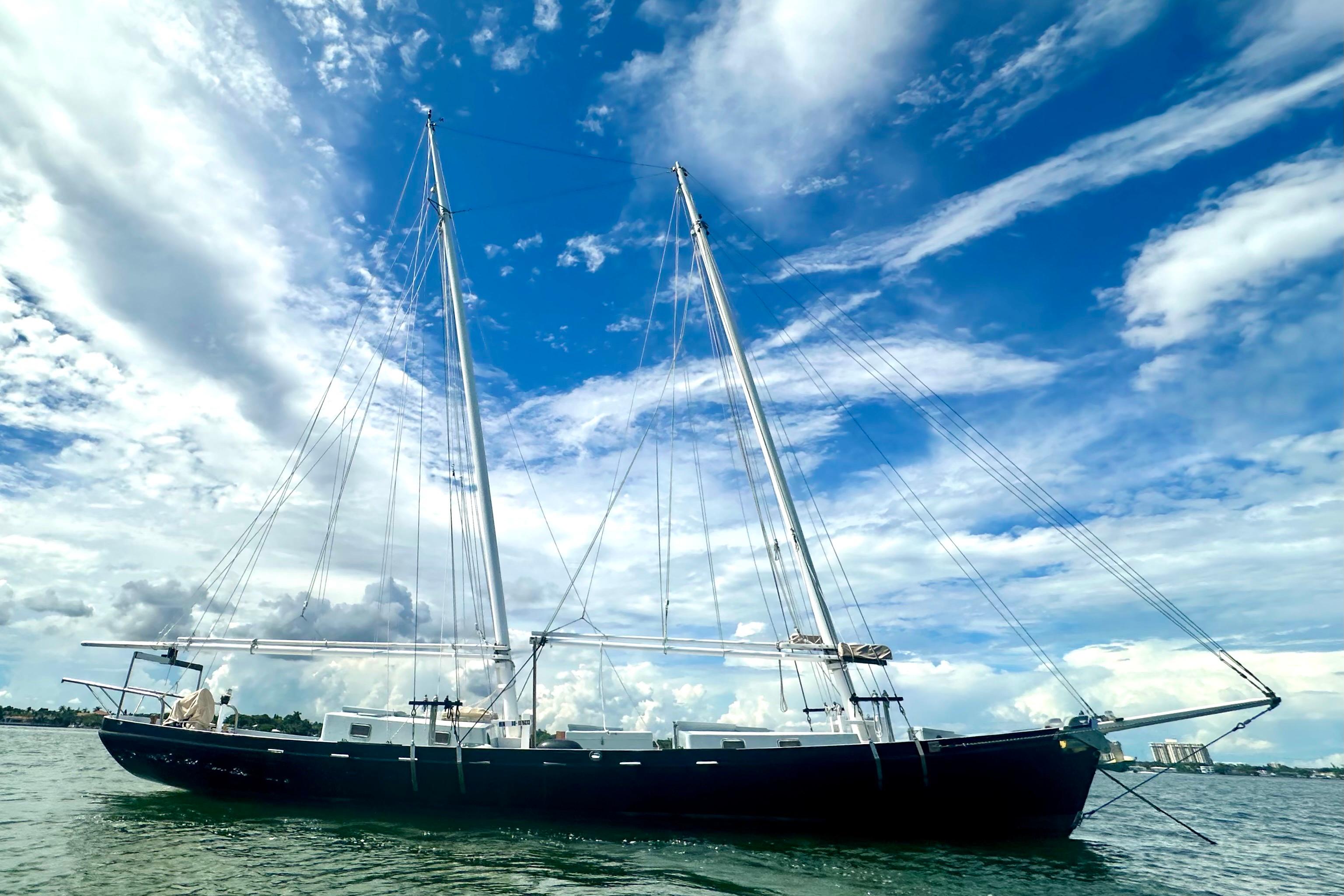 1994 Pilot Schooner Leopard