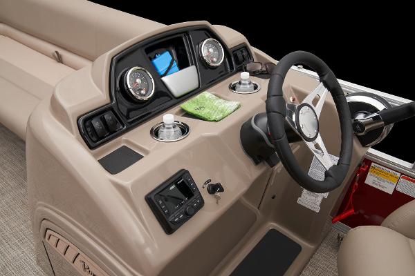 2024 Ranger Reata 200C - 31