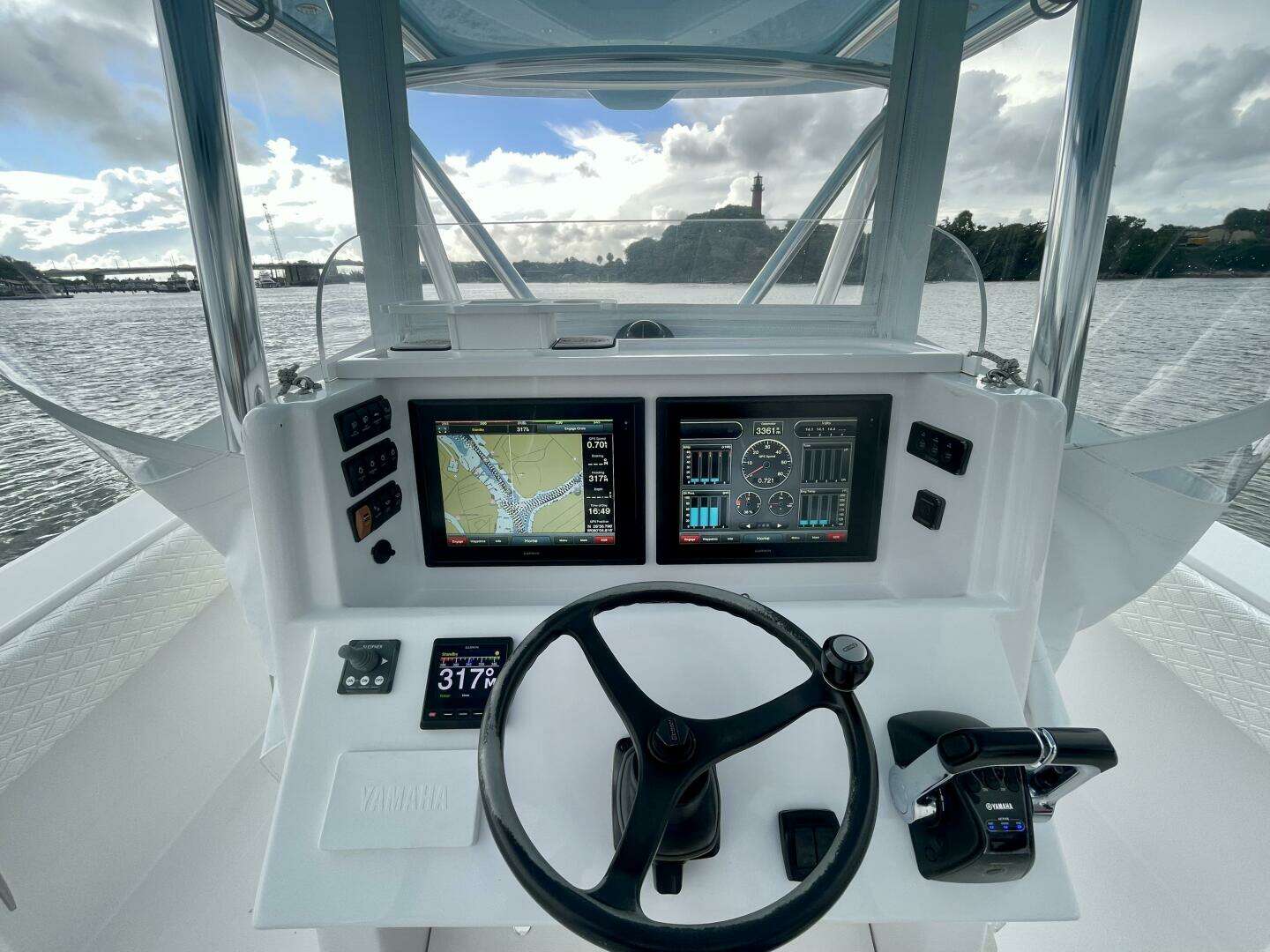 2014 Venture 39CC - Image 20