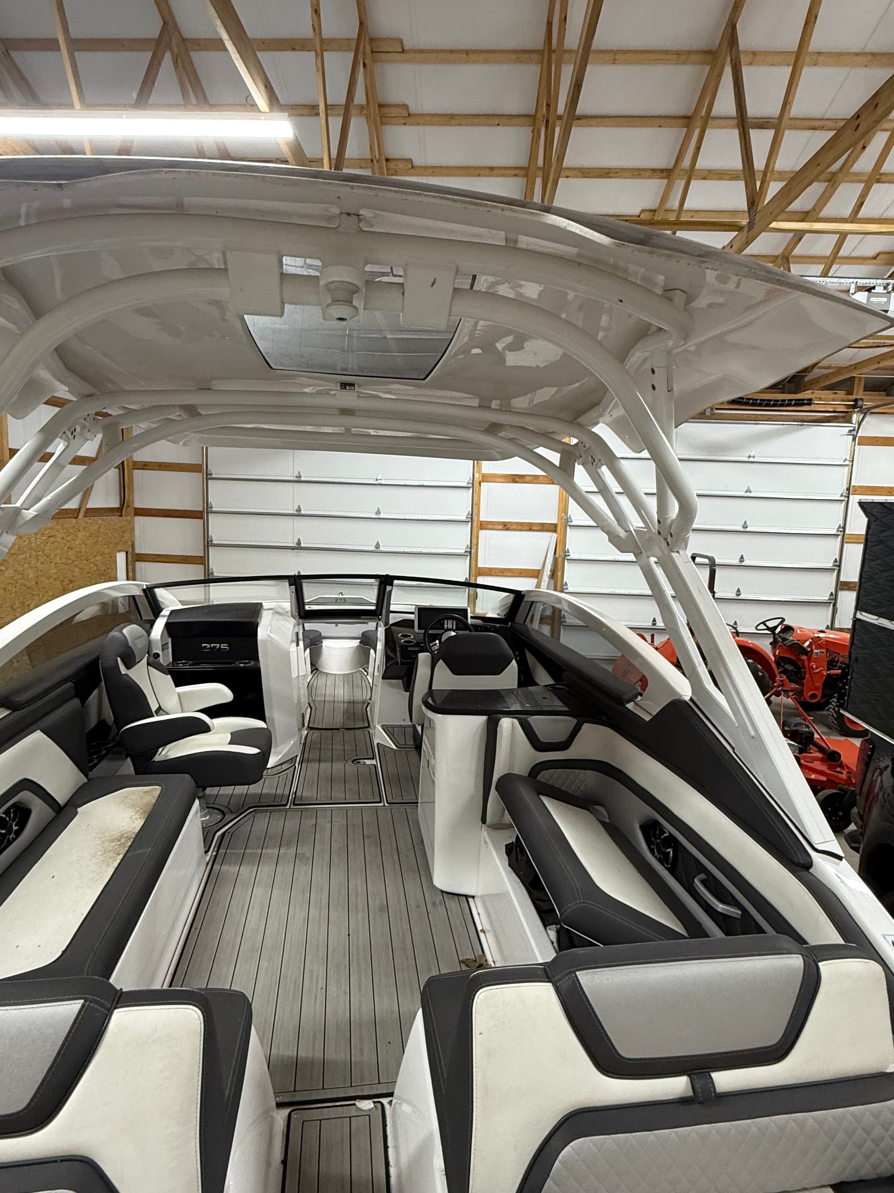 2021 Yamaha Boats 275SD - 9