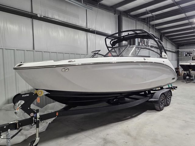 2026 Yamaha Boats 252S - 2