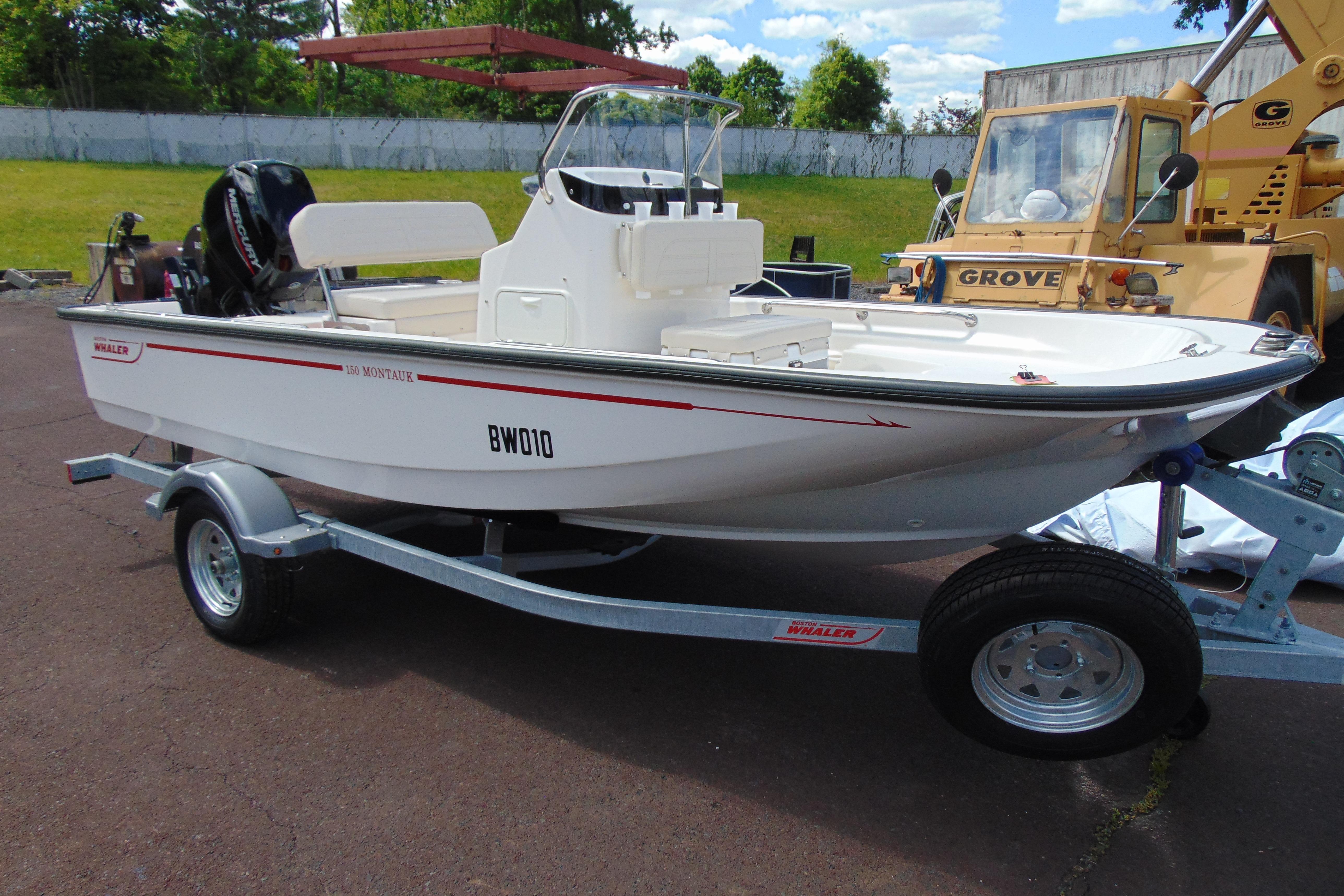 2026 Boston Whaler 150 Montauk