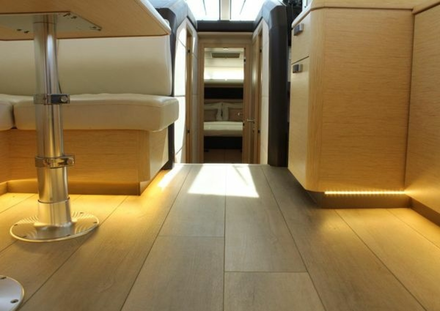 2019 Greenline 48 Coupe Hybrid - Image 24