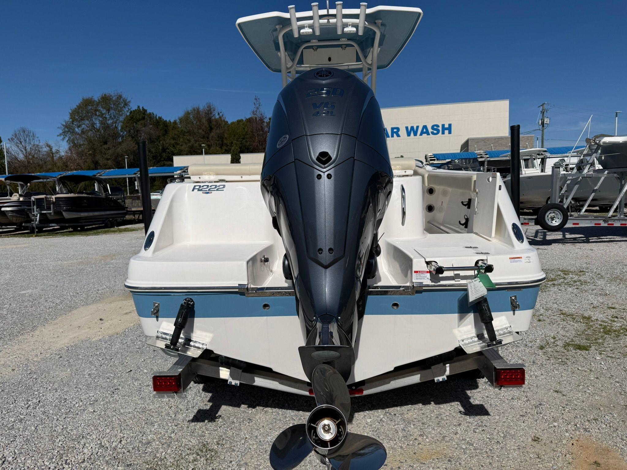2026 ROBALO 222 CC - Image 4