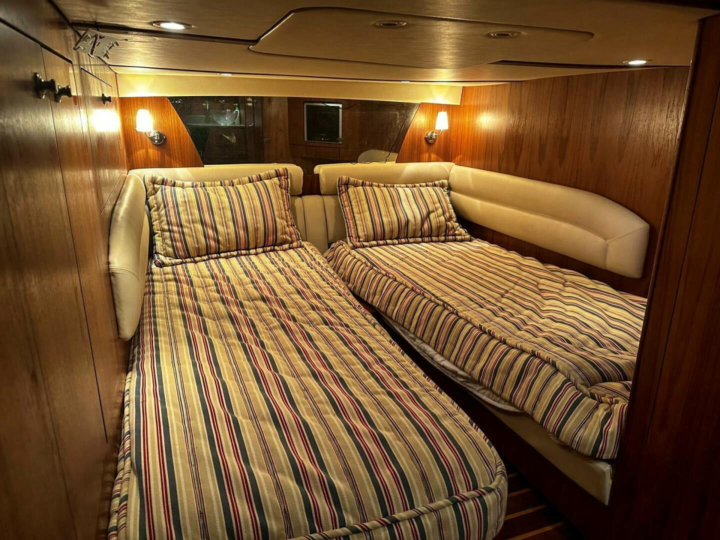 2008 Tiara Yachts — - Image 11