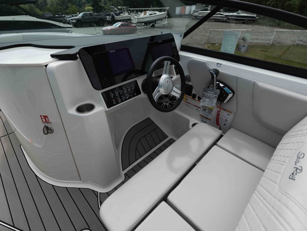 2025 Sea Ray SDX 250 - 8