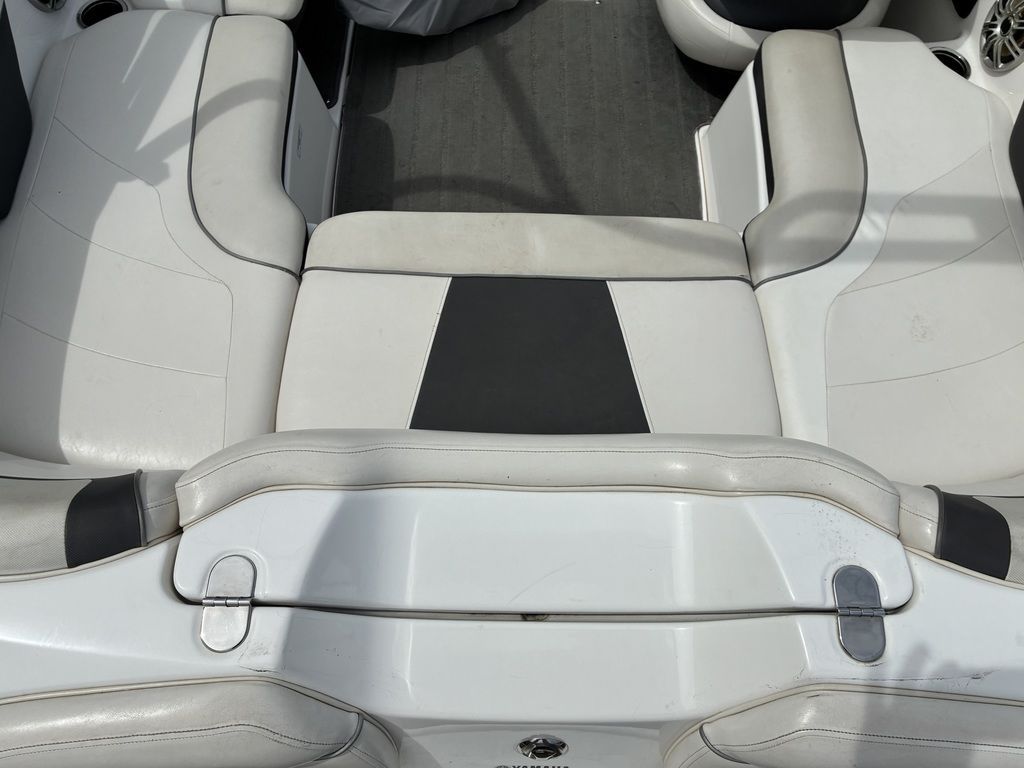 2013 Yamaha Boats AR192 - 14