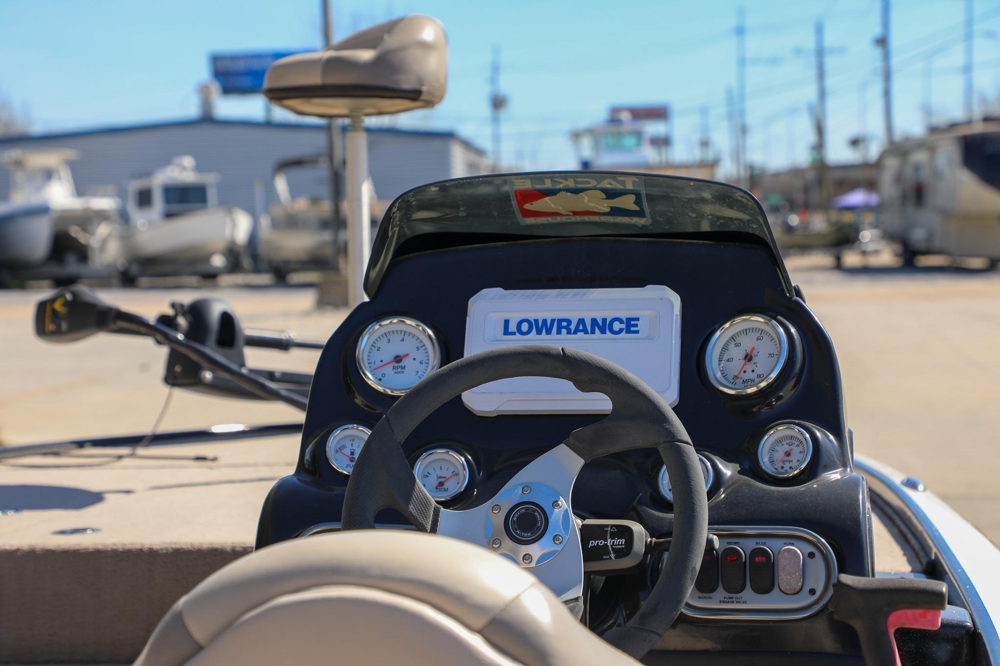 Cockpit view of 2013 Nitro Z-7 boat with Lowrance navigation system.