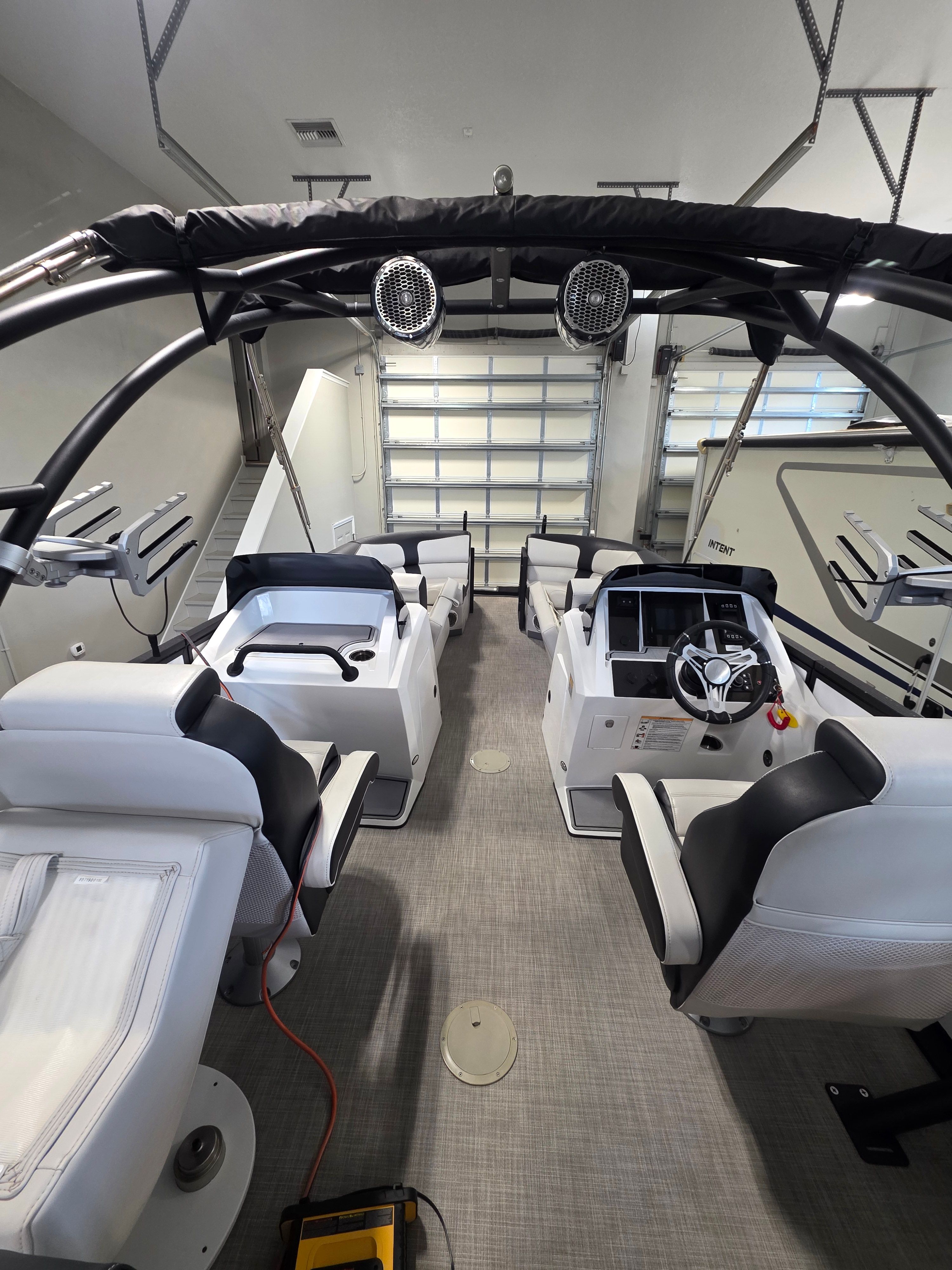 Interior view of 2021 Montara SURF BOSS 25 boat.