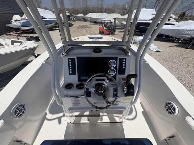 2026 Robalo R202 Explorer - 4