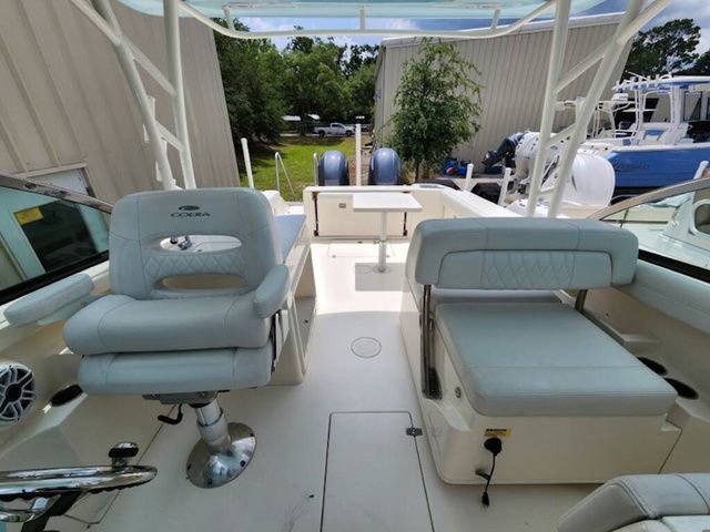 2022 Cobia 280 Dual Console - 14