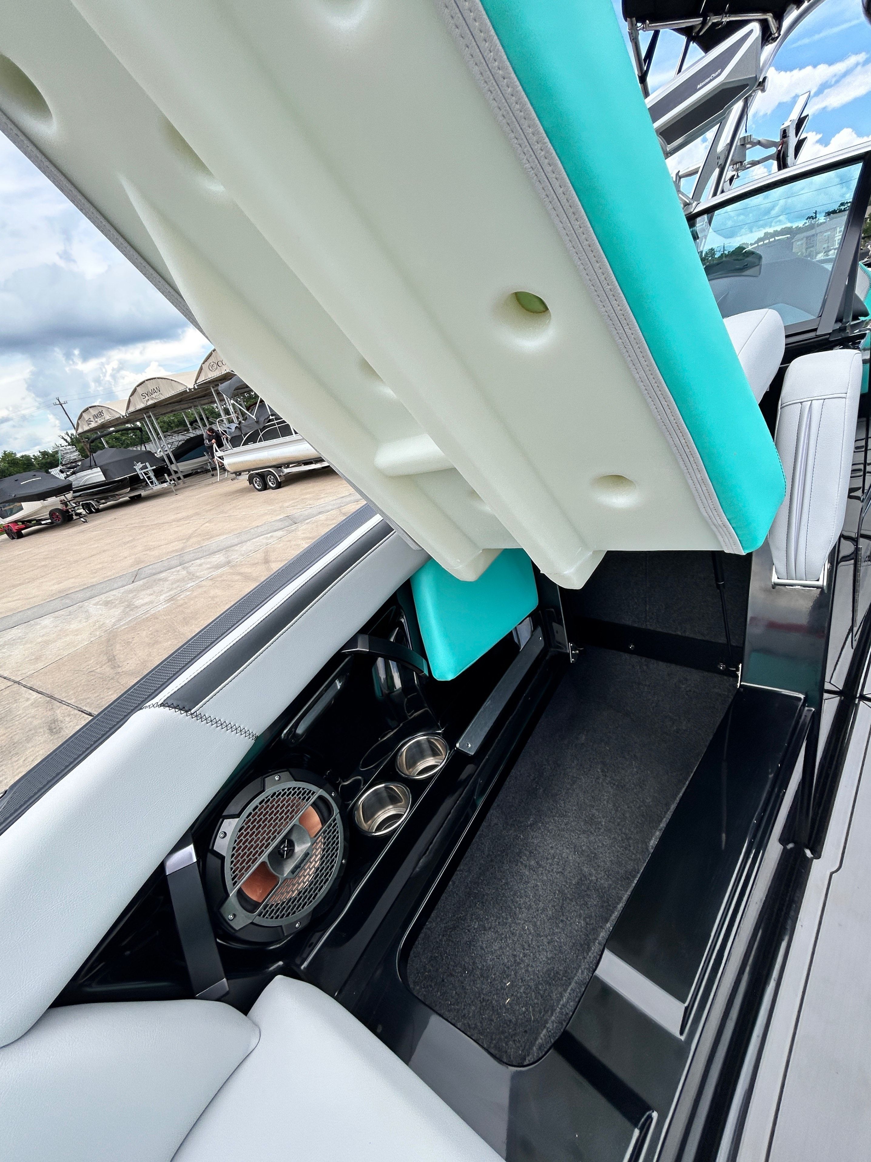 2019 MasterCraft XStar - 23