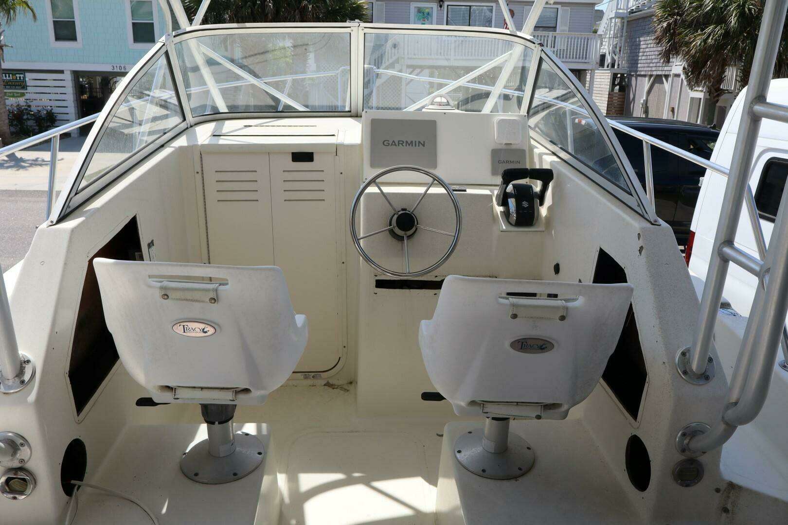 2005 Sea Boss 235 Walkaround - Image 6