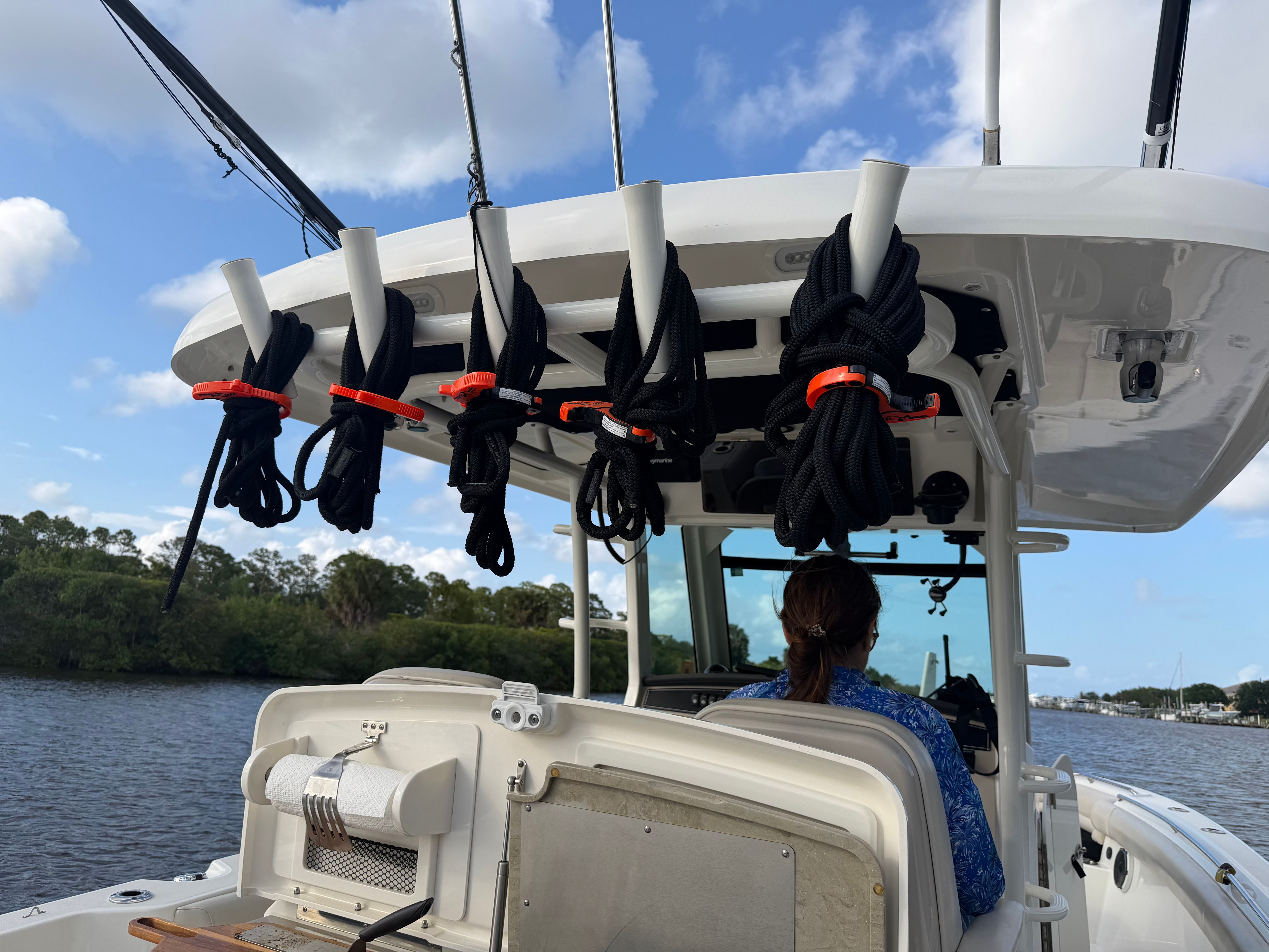 2021 Boston Whaler 330 Outrage - 45