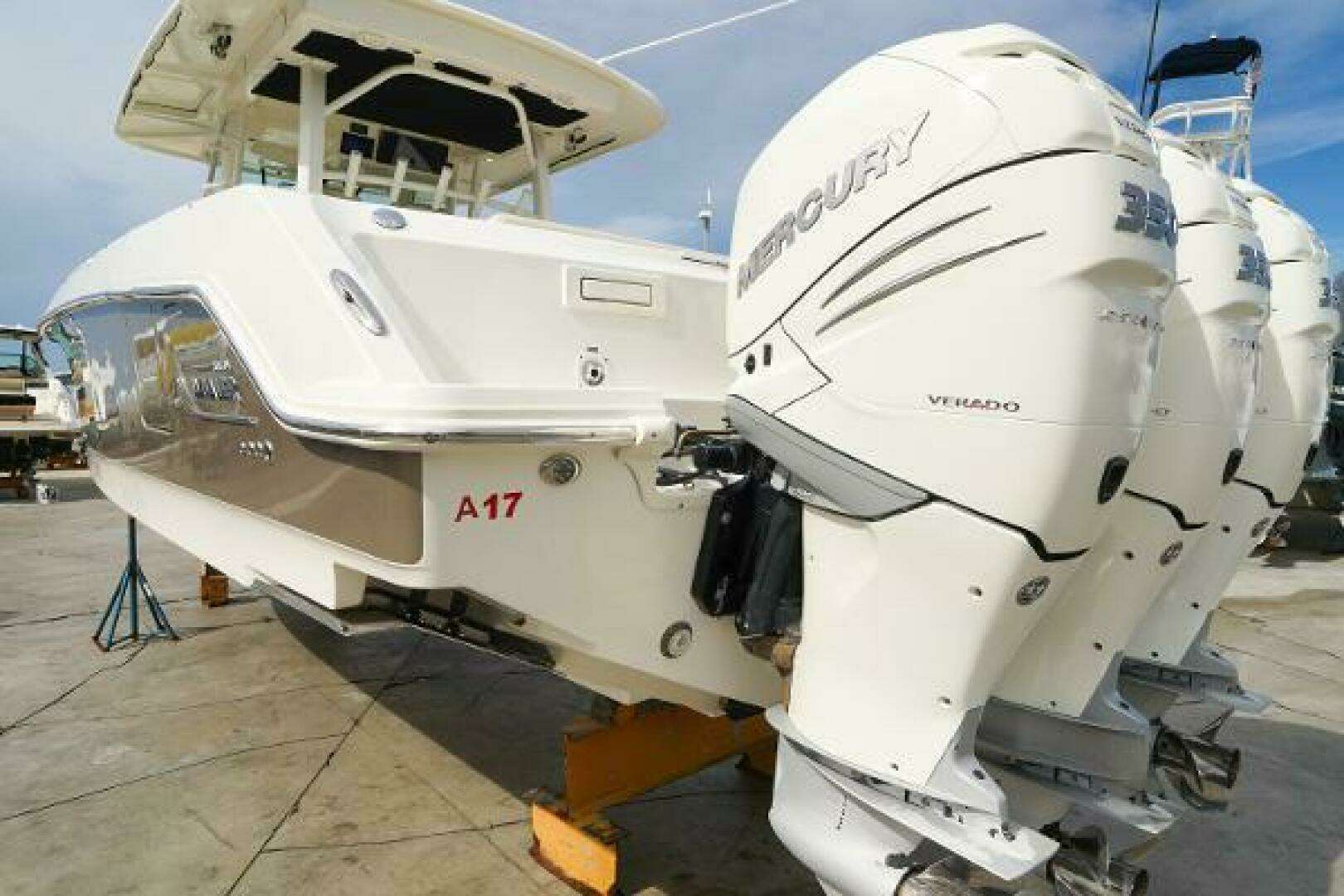 2018 Boston Whaler 380 Outrage - Image 38