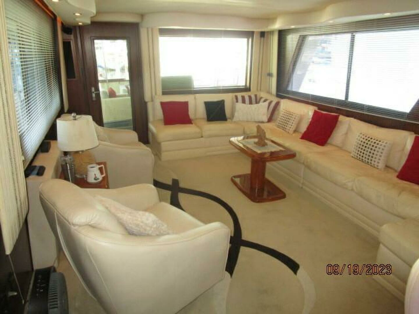 1986 Hatteras 63 CPMY - Image 38