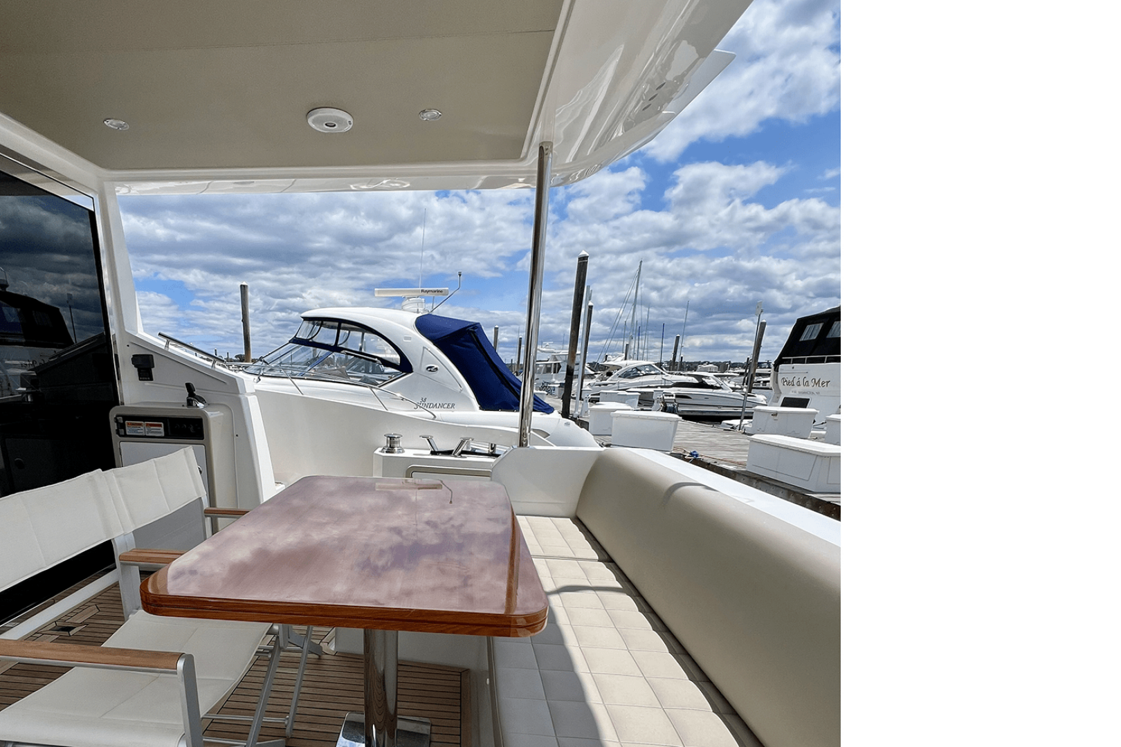 2019 Azimut 50 FLYBRIDGE - Image 19