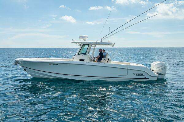 2017 Boston Whaler 330 Outrage