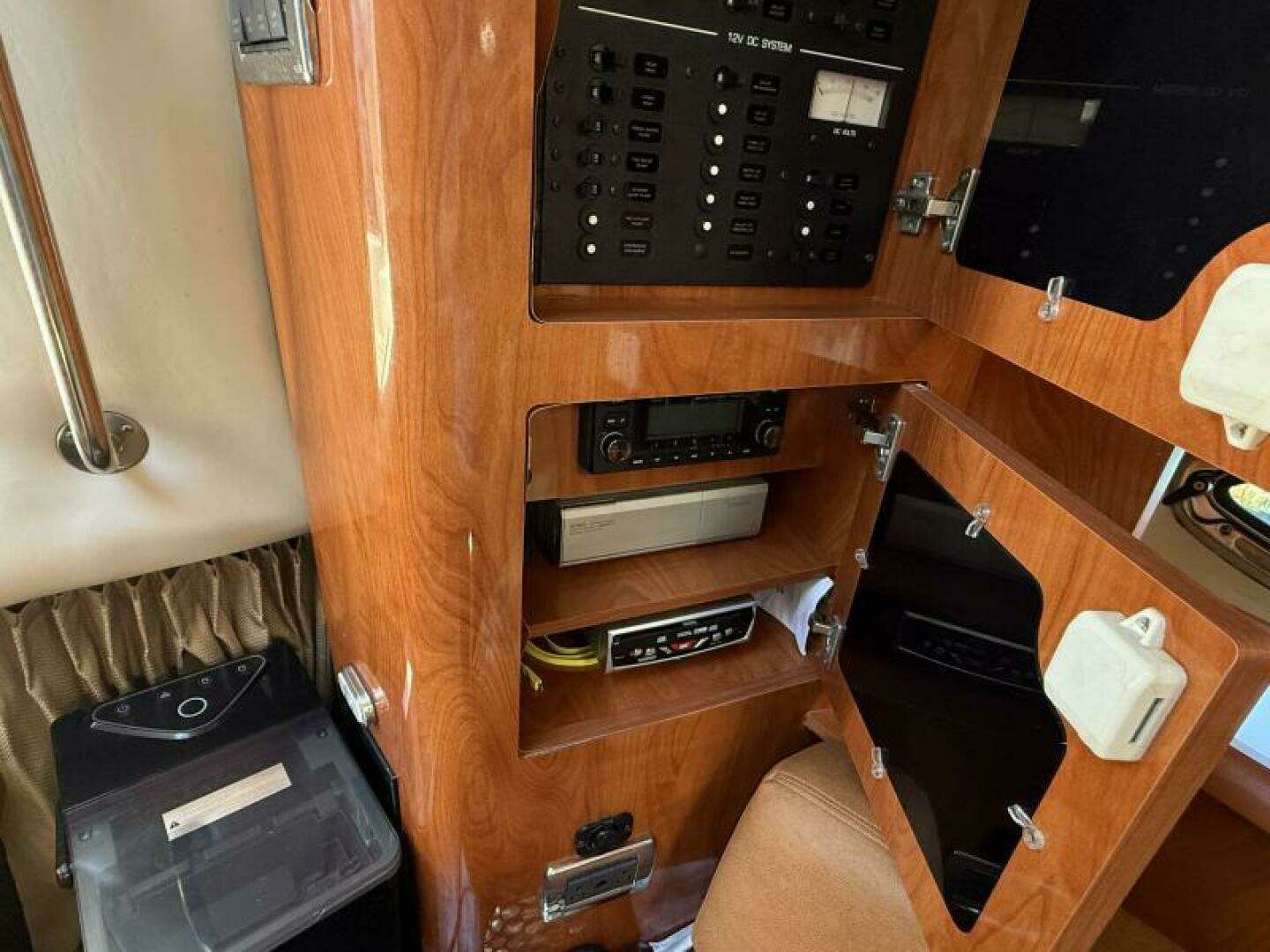 2006 Four Winns 318 Vista - Image 47
