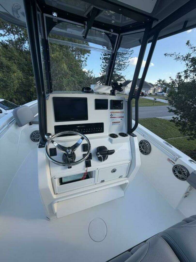 2024 Cobia 240 CC - Image 9