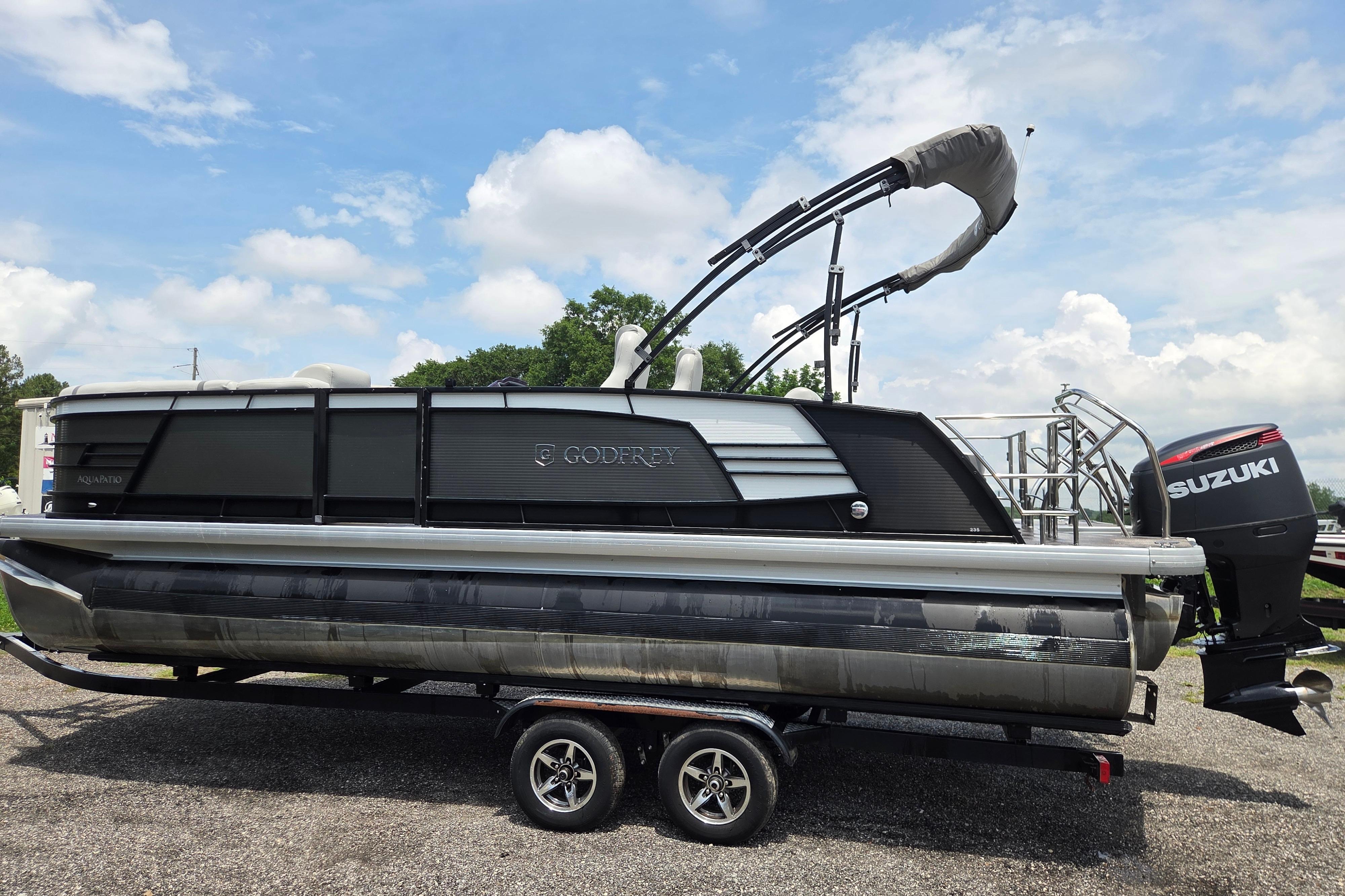 2020 Godfrey AquaPatio 235 UL