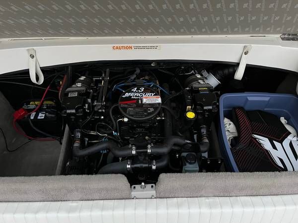 Engine compartment of a 2006 Stingray 195LR bowrider with a 4.3-liter Mercury engine.