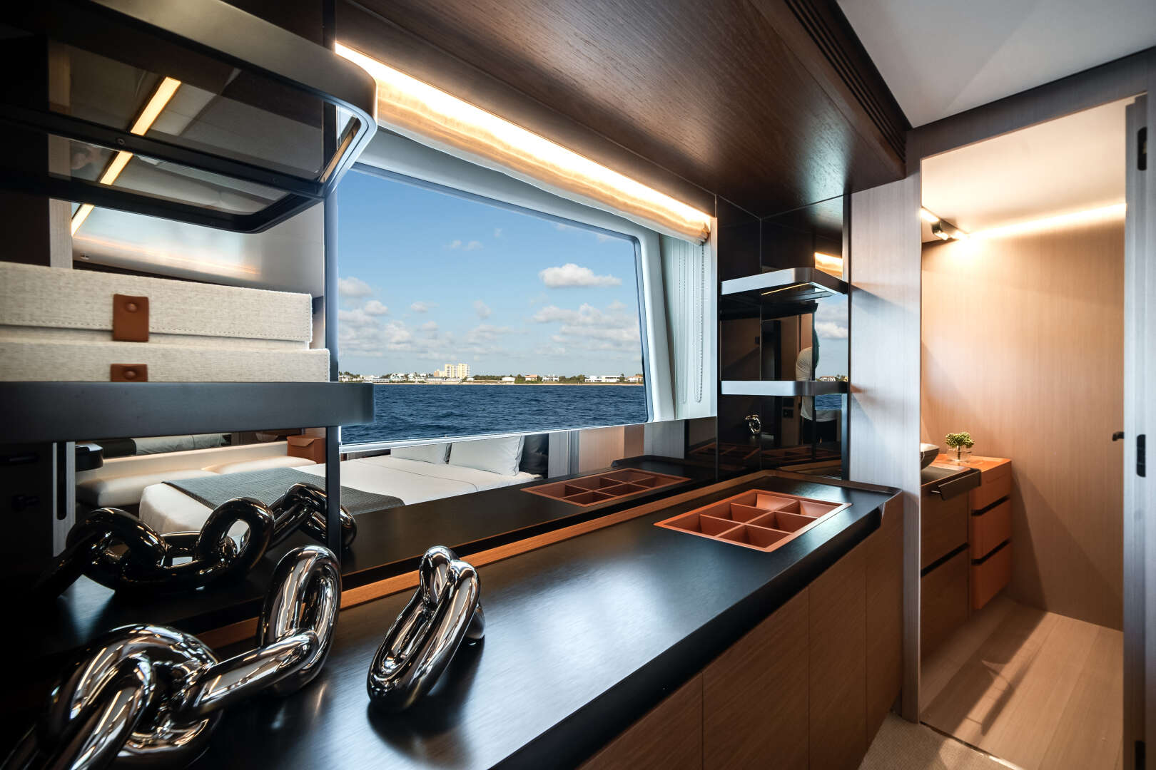 2026 Azimut S8 - Image 48