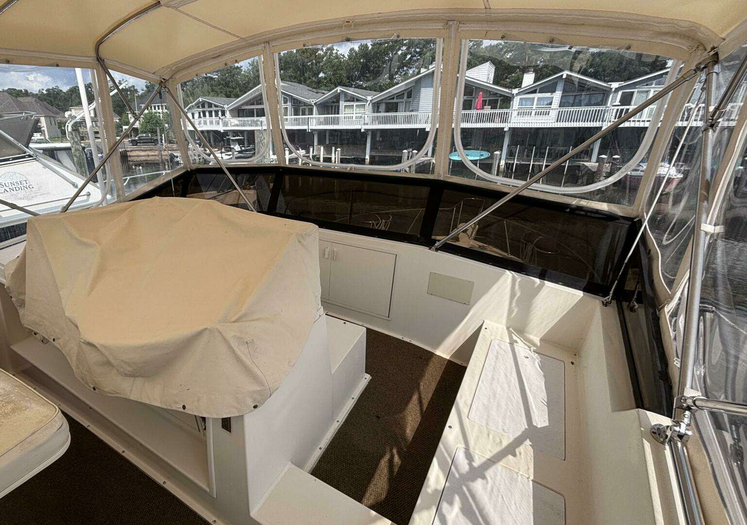 1988 Viking Motor Yacht - Image 13