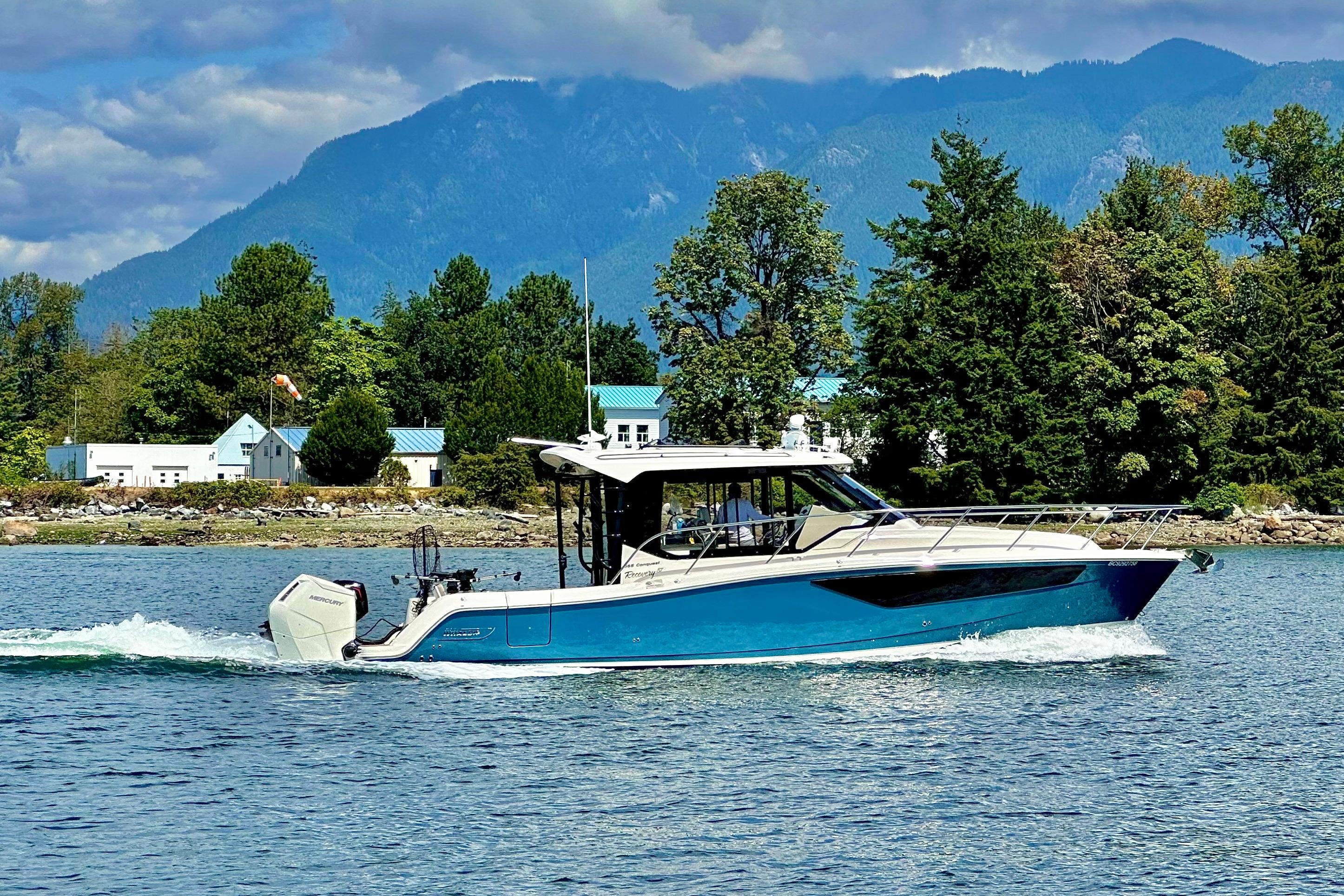 2025 Boston Whaler 365 Pilot House