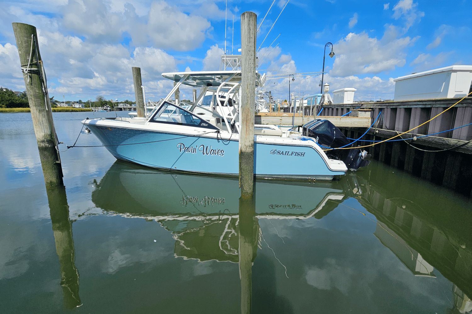 2023 Sailfish 276 DC - 2
