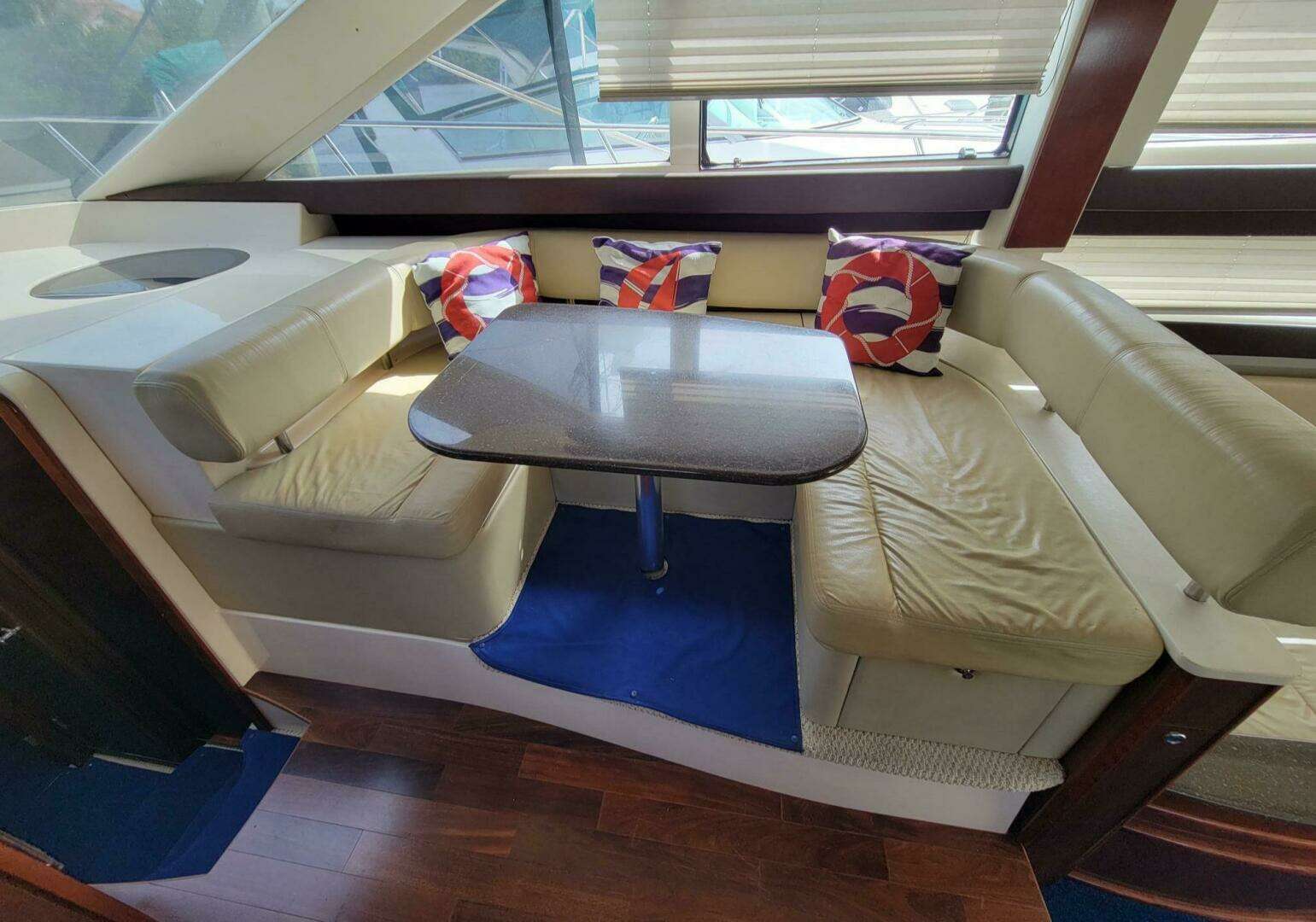 2011 Meridian 441 Sedan - Image 3